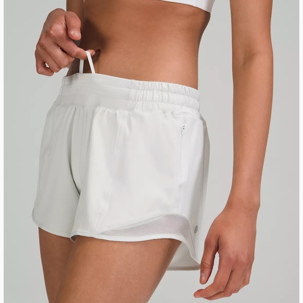 🍋LULULEMON HOTTY HOT SHORTS 4”-OCEAN AIR, 10 - Picture 3 of 10